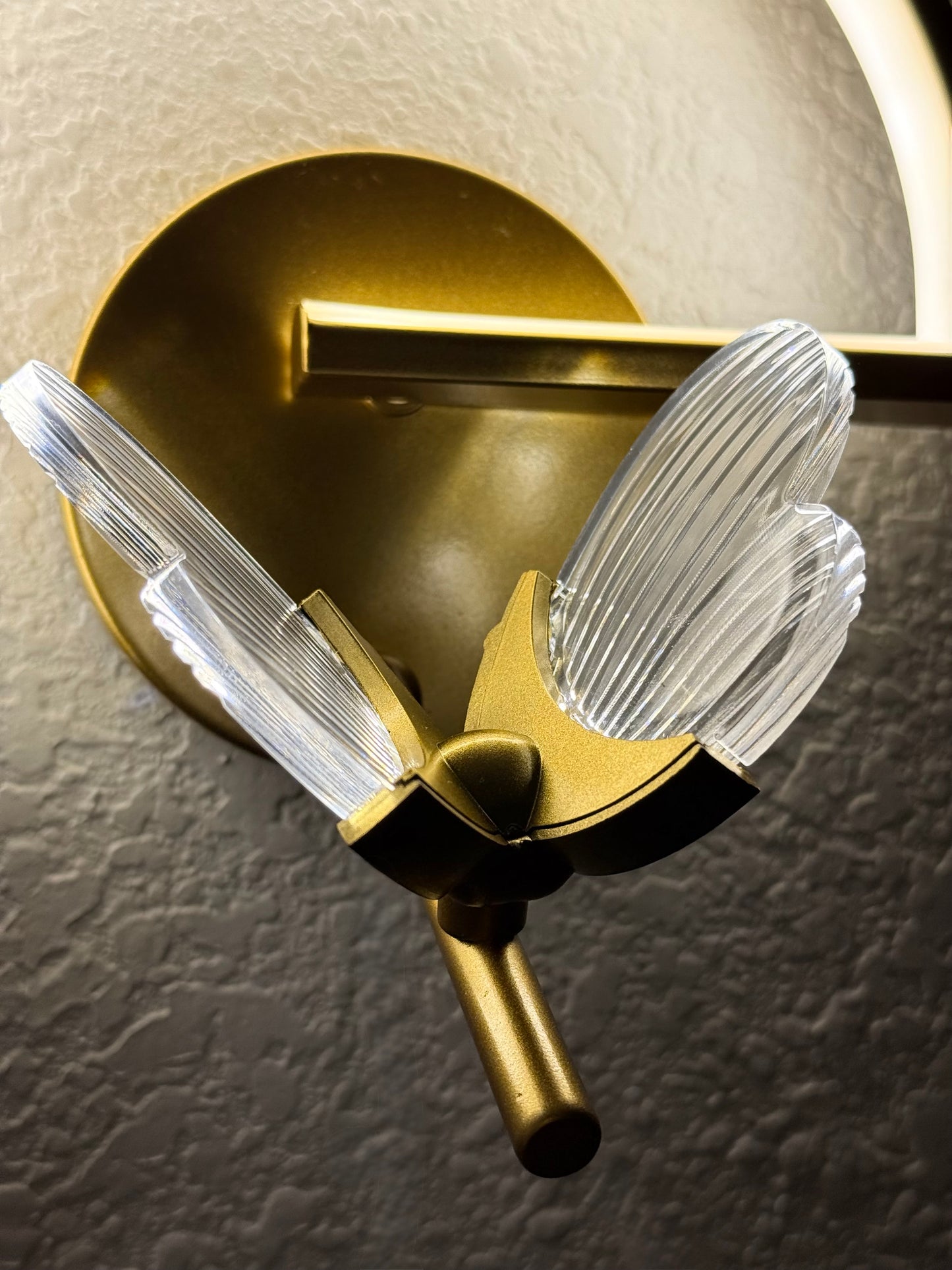 Aurora Butterfly Wall Lamp – Elegance that Glows