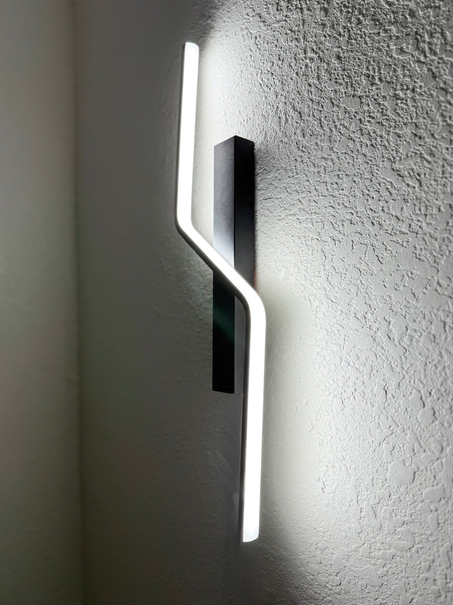 Silhouette XL | LED Wall Lamp – 3 Color Temperatures